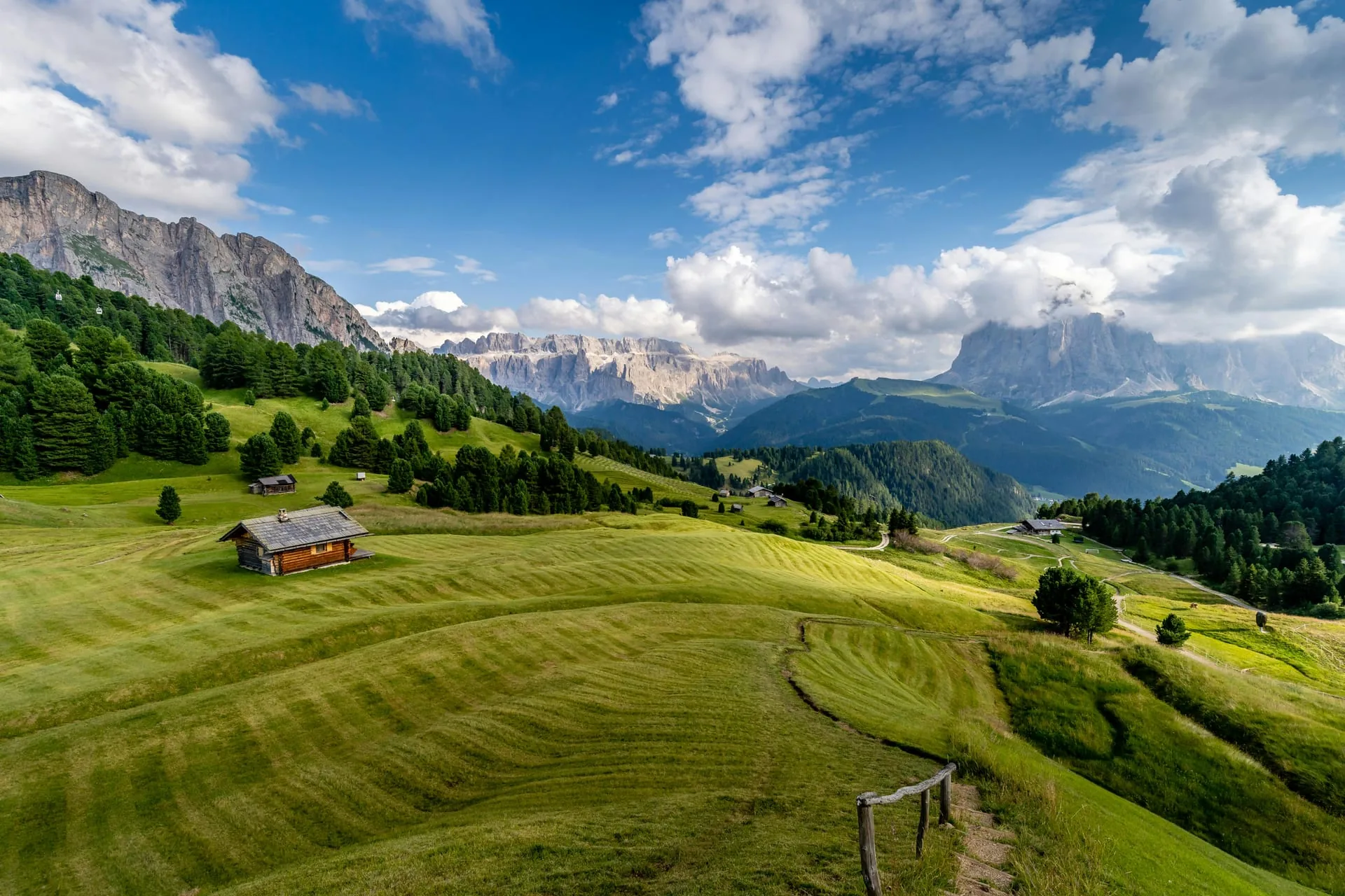 Südtirol — Berglandschaft in den Dolomiten