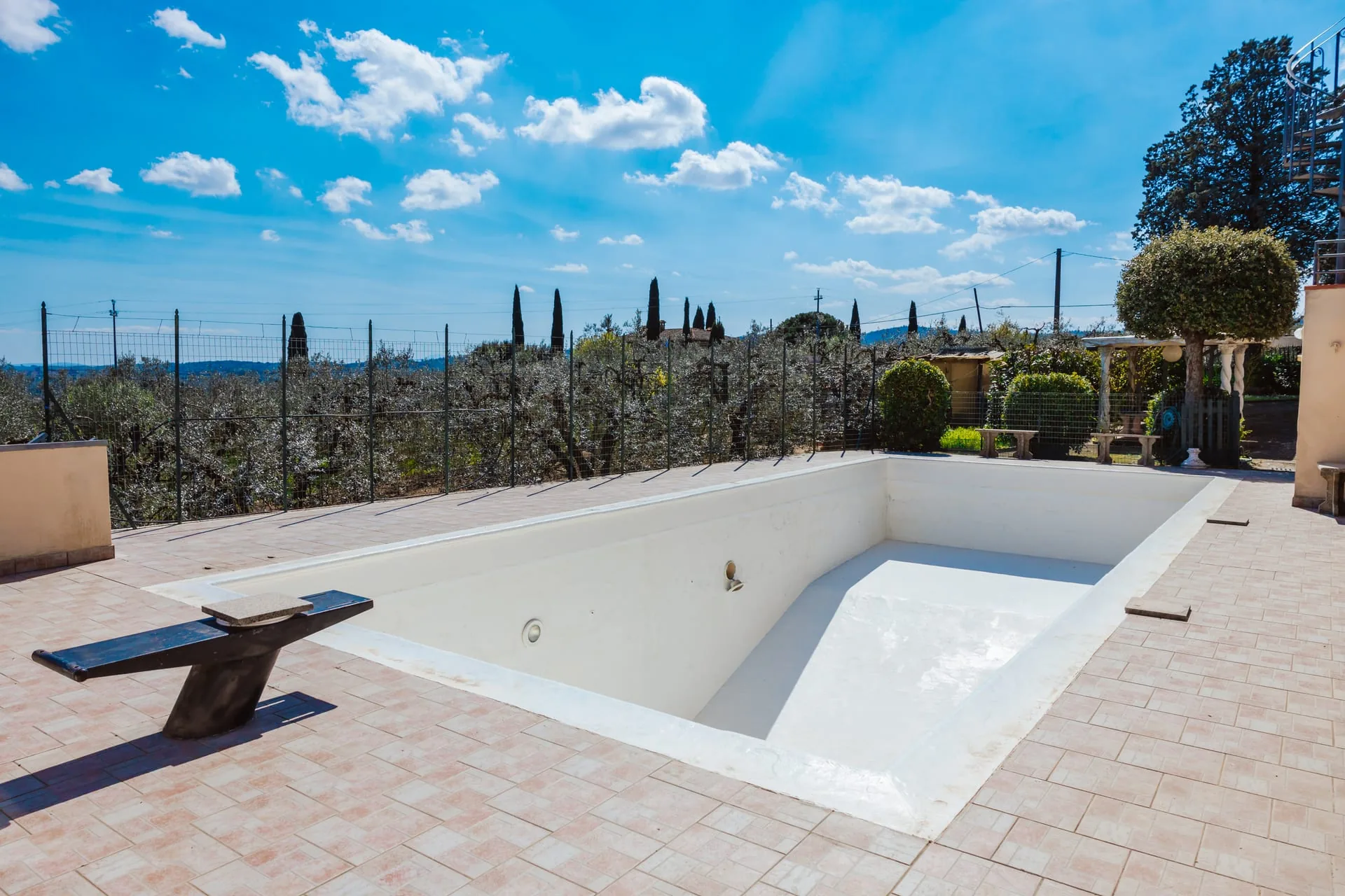 Pool mit Panoramablick über das Val di Chiana